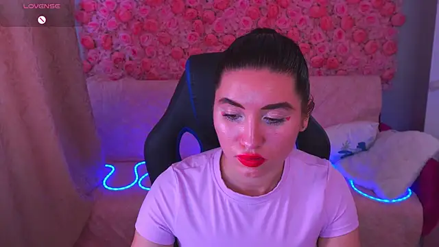 Lola Leeee online show from May 12, 2026, 12:55 pm