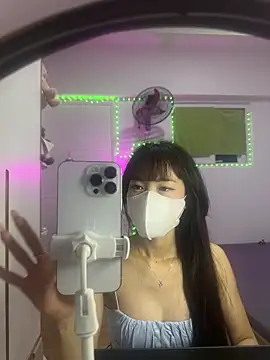 Lov3lily online show from June 14, 2026, 8:15 am