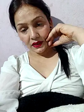 simmy14321 online show from June 2, 2026, 5:02 pm