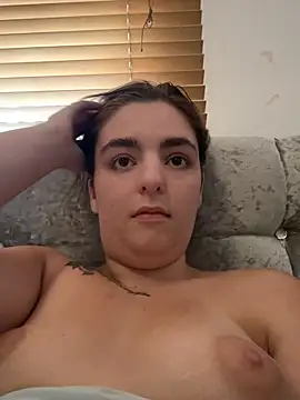LexiXXoo online show from July 7, 2026, 7:34 am