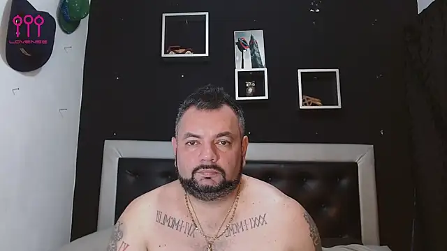 perverseveteranmanxxx online show from February 26, 2025, 5:21 pm