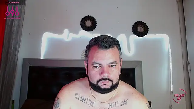 Snapshot of perverseveteranmanxxx chatting on October 6, 2025, 1:12 pm perverseveteranmanxxx online show from October 6, 2025, 1:12 pm