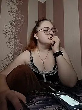 Snapshot of FoxyFlameX chatting on June 2, 2026, 9:15 pm FoxyFlameX online show from June 2, 2026, 9:15 pm