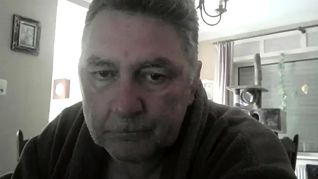 edje59a online show from April 9, 2026, 6:52 am