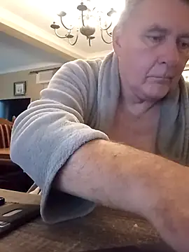 Snapshot of edje59a chatting on September 25, 2025, 6:19 am edje59a online show from September 25, 2025, 6:19 am