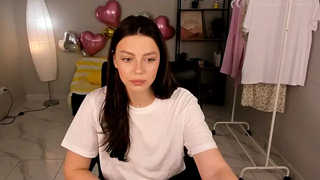 Snapshot of Lilian_Iris chatting on May 20, 2026, 1:30 pm Lilian Iris online show from May 20, 2026, 1:30 pm