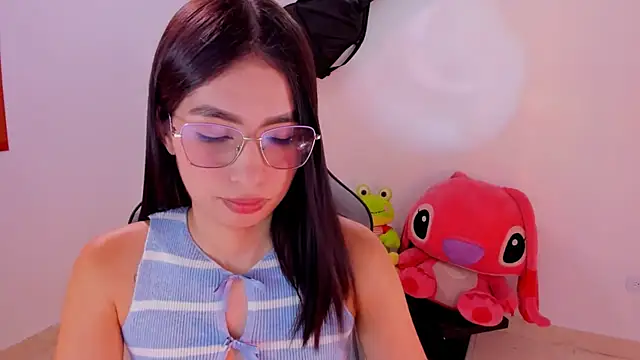 Scarleth Ferrec online show from June 21, 2026, 8:03 pm