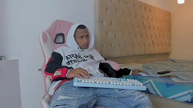 Supreme Badboy online show from June 8, 2026, 2:56 am