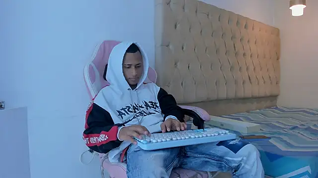 Supreme Badboy online show from June 11, 2026, 2:53 am