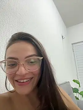 Sarah  hot online show from May 15, 2026, 11:03 pm