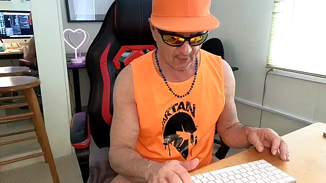 Snapshot of hotdadbod chatting on February 13, 2025, 9:38 pm hotdadbod online show from February 13, 2025, 9:38 pm