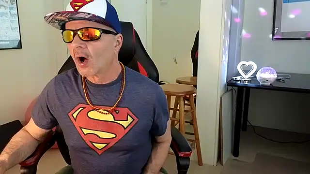 Snapshot of hotdadbod chatting on December 29, 2024, 9:20 pm hotdadbod online show from December 29, 2024, 9:20 pm