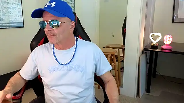 Snapshot of hotdadbod chatting on January 16, 2025, 9:40 pm hotdadbod online show from January 16, 2025, 9:40 pm