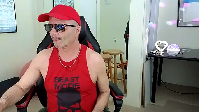 Snapshot of hotdadbod chatting on December 30, 2024, 9:19 pm hotdadbod online show from December 30, 2024, 9:19 pm