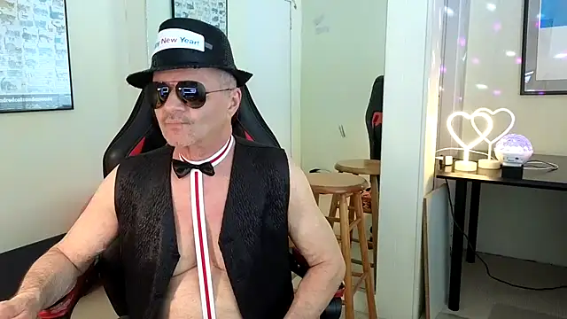 Snapshot of hotdadbod chatting on January 1, 2025, 9:20 pm hotdadbod online show from January 1, 2025, 9:20 pm