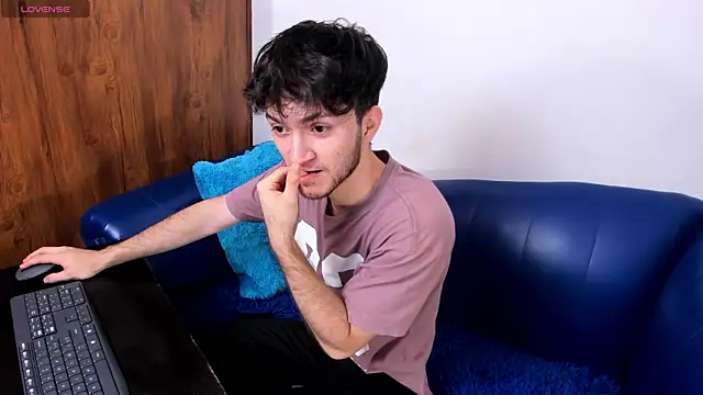 kavencastro online show from May 26, 2026, 5:05 am