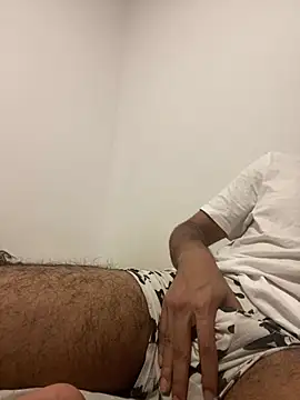 Snapshot of BrownBoy_PT chatting on May 23, 2026, 12:53 am BrownBoy PT online show from May 23, 2026, 12:53 am