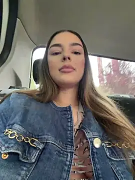 Snapshot of ScarletColesX chatting on June 2, 2026, 10:26 am ScarletColesX online show from June 2, 2026, 10:26 am