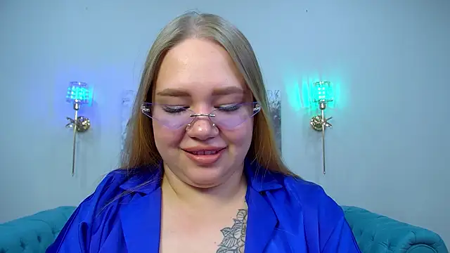 DianaKristol online show from June 26, 2026, 6:14 pm