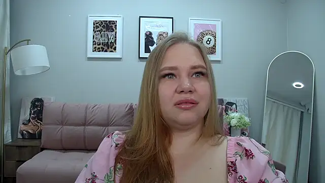 DianaKristol online show from June 20, 2026, 6:13 pm