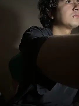  ELIGOS  online show from May 13, 2026, 9:44 pm