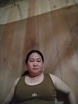Full039 online show from May 23, 2026, 5:06 am