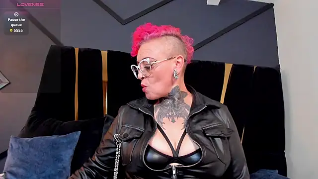 mistress sandy online show from June 8, 2026, 9:26 pm