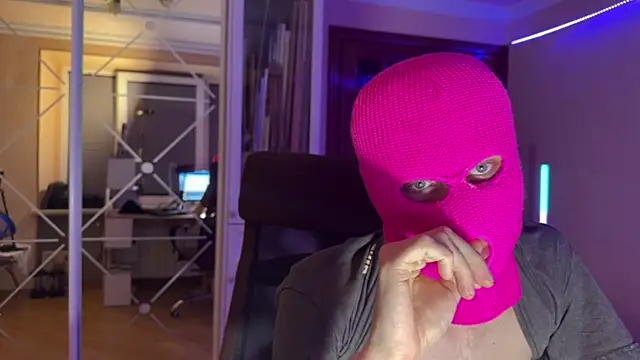 Elian-Web online show from May 26, 2026, 9:46 pm