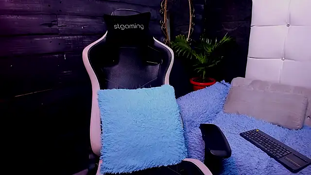 Victoria kyler online show from May 16, 2026, 11:42 am