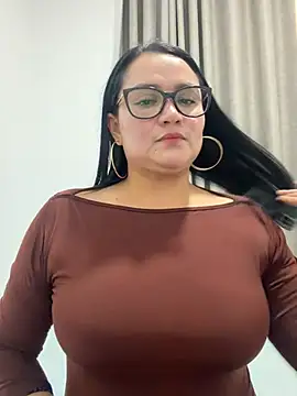 rousee69  online show from June 23, 2026, 9:46 pm