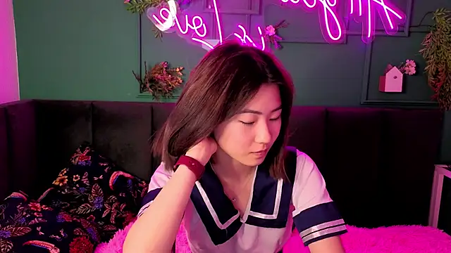 Runi Asian online show from June 14, 2026, 2:35 am