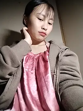 Cherry-squirtt online show from June 9, 2026, 4:35 am