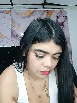 Snapshot of luxuryluna chatting on June 10, 2026, 12:45 am luxuryluna online show from June 10, 2026, 12:45 am