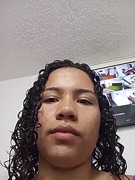 TamaraaHoney online show from June 18, 2026, 1:05 pm
