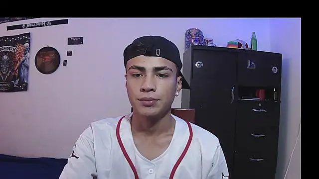 Fenix hardcock online show from June 19, 2026, 4:24 pm