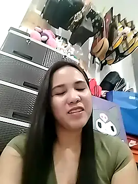Snapshot of Sweetcucumber69 chatting on May 15, 2026, 9:51 am Sweetcucumber69 online show from May 15, 2026, 9:51 am