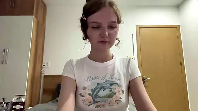 MarryWish1 online show from May 14, 2026, 4:37 pm