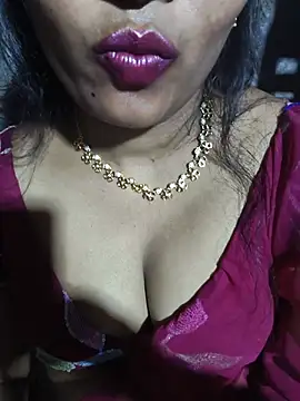 Snapshot of lilly-telugu chatting on July 10, 2026, 5:57 pm lilly-telugu online show from July 10, 2026, 5:57 pm