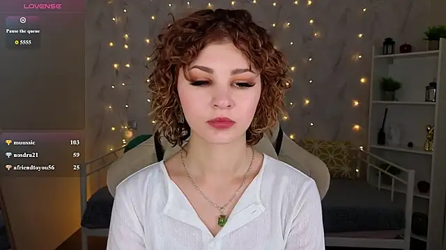 Kira  Fluffy online show from July 7, 2026, 7:23 am