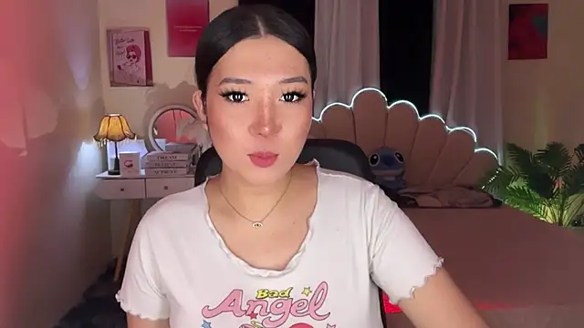 Snapshot of RingMyBelle chatting on June 13, 2026, 11:52 am RingMyBelle online show from June 13, 2026, 11:52 am