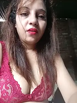 Snapshot of tanya2610 chatting on July 6, 2026, 9:16 am tanya2610 online show from July 6, 2026, 9:16 am