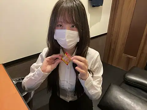 Snapshot of miniminimo_o chatting on June 20, 2026, 10:09 am miniminimo o online show from June 20, 2026, 10:09 am