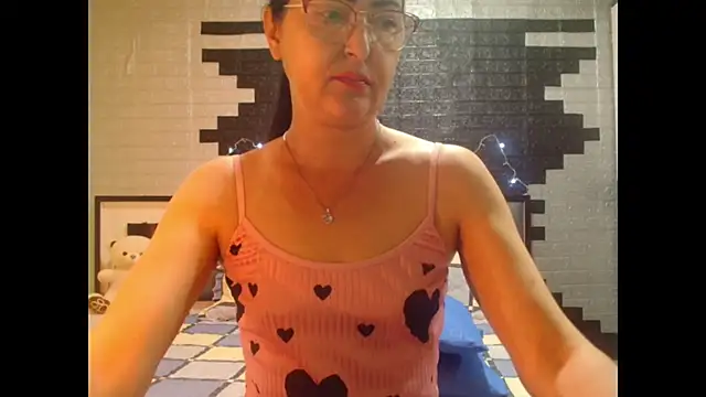 Snapshot of Ada_Vera chatting on May 19, 2026, 1:40 pm Ada Vera online show from May 19, 2026, 1:40 pm