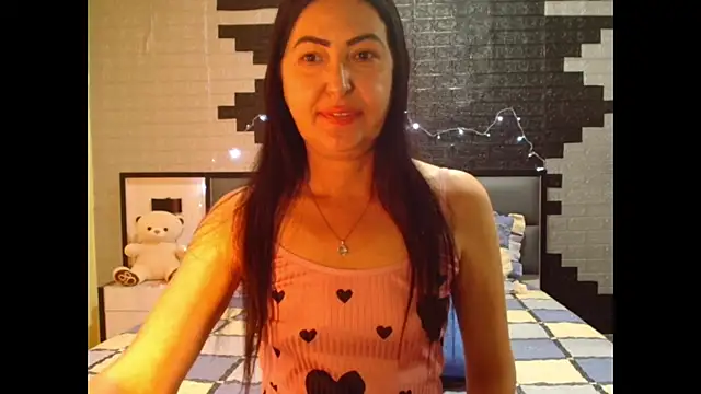 Snapshot of Ada_Vera chatting on May 17, 2026, 5:02 pm Ada Vera online show from May 17, 2026, 5:02 pm