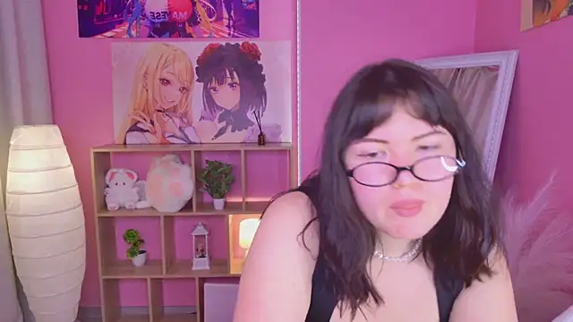 Ariella  cute online show from May 19, 2026, 2:02 pm
