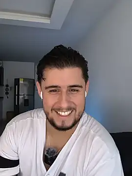 Snapshot of Ryan_evannss_ chatting on July 14, 2026, 10:05 pm Ryan evannss online show from July 14, 2026, 10:05 pm