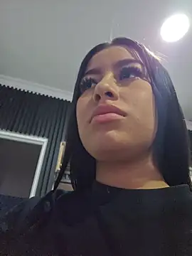 Snapshot of Luisa_Madrid chatting on June 2, 2026, 11:43 am Luisa Madrid online show from June 2, 2026, 11:43 am