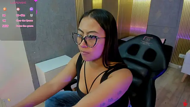 Snapshot of Amhira_Tay chatting on June 2, 2026, 5:46 pm Amhira Tay online show from June 2, 2026, 5:46 pm