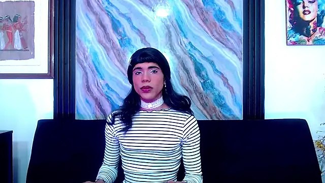 Snapshot of Elena_and_Julian chatting on June 4, 2026, 6:45 pm Elena and Julian online show from June 4, 2026, 6:45 pm