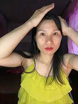 MinHiNi2 online show from May 19, 2026, 6:09 am